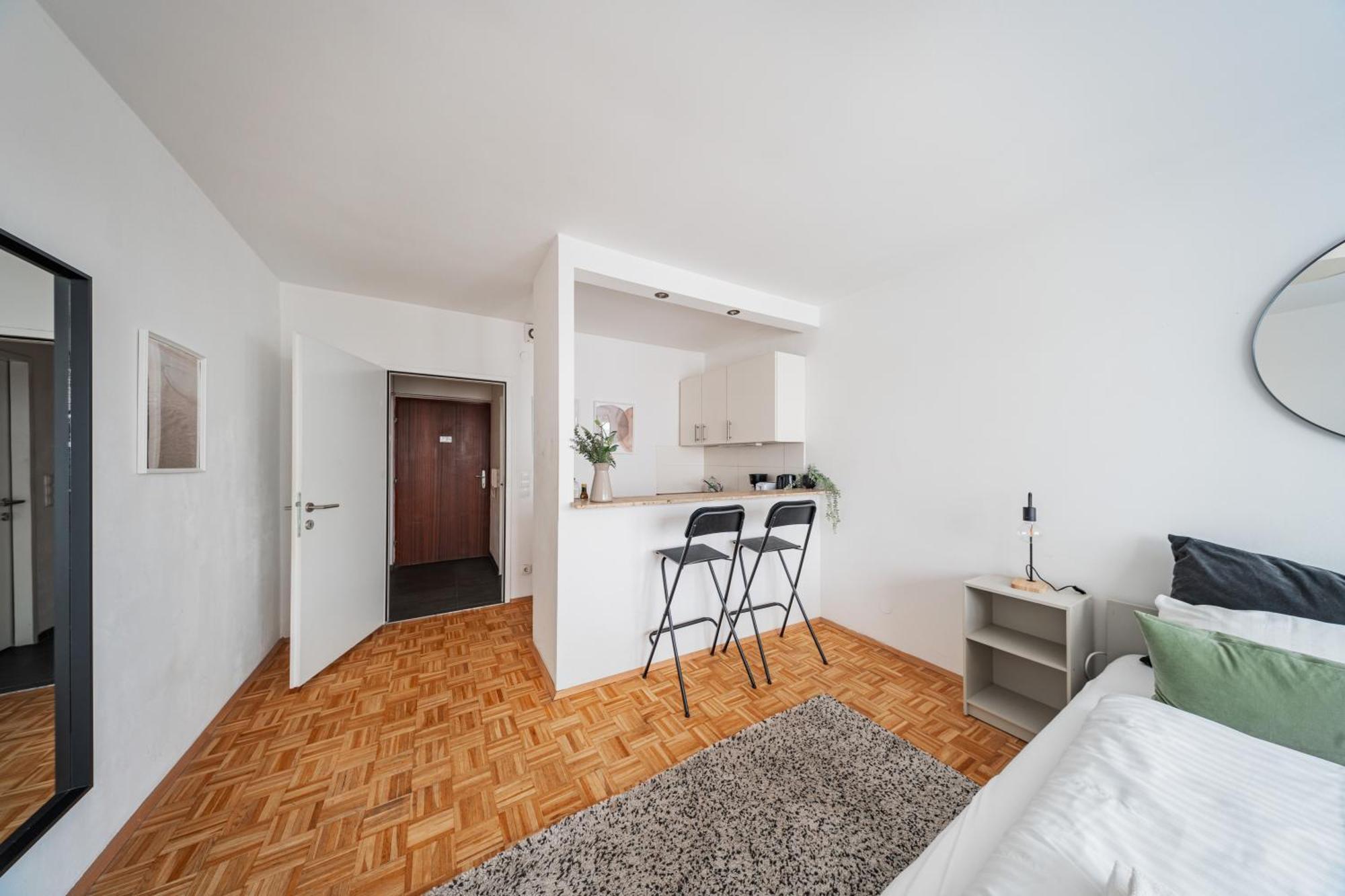 Studio Next To Karlskirche Wien Exterior foto